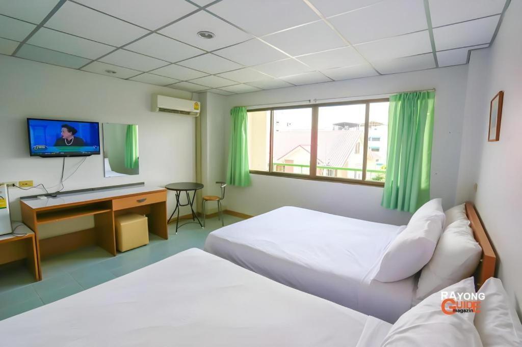 Central Place Hotel Rayong Exteriör bild