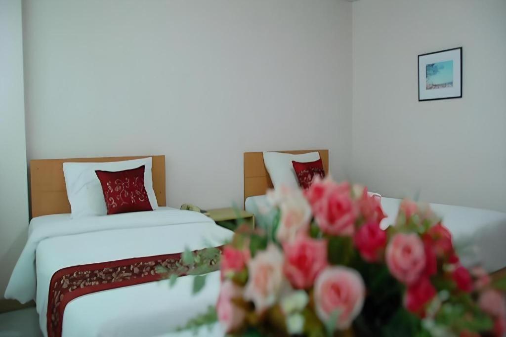 Central Place Hotel Rayong Exteriör bild
